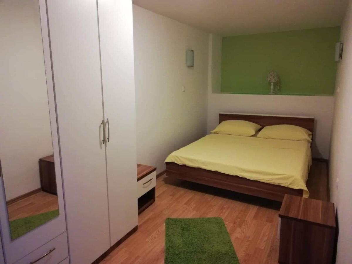 Smjestajni Objekt Padovan Banjol Bagian luar foto